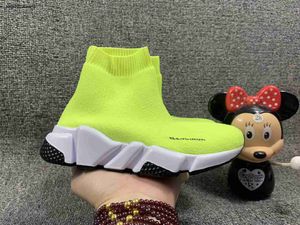 Nya designer barnskor Autumn Baby Shoe Size 26-35 Box Packaging Girl Boy Ankle Boots Multi Color Valfritt småbarnsneakers nov25