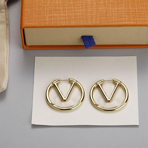 Luxury Hoop Earring Designer Letter Stud Earing For Women Cjeweler Circle Wedding Par Christmas Day Vintage Stylish Plated Gold244R