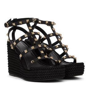 Sommaren 2024s/s lyxiga kvinnliga kilar sandaler skor kvinnor spikar studs strappy high klackar lady pumpar espadrilles fest bröllopsklänning gladiator sandalias eu35-43