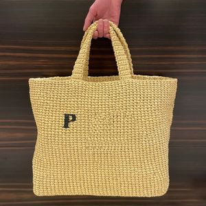 Weekend Gym Raffia Luxury Designer Shopper Clutch Bags Womens Triangle Mens Weave Shoulder Bags High Capacity Crossbody Summer Classic Bagage Totes Hand Bag