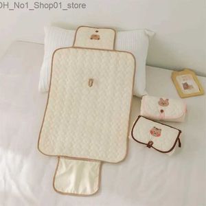 Changing Pads Covers Rabbit Newborn Pad Cute Cartoon Foldable Portable Urine Squirrel Waterproof Mat Bear Q231203