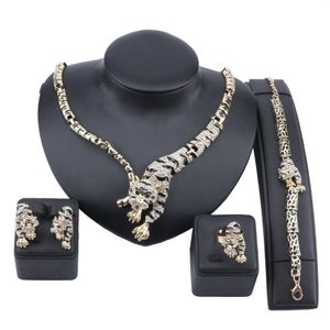 Exquisite Dubai Gold Tiger Crystal Jewelry Set Luxury Nigerian Woman Wedding Costume Design Necklace Earring Ring Bracelet Set308L