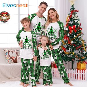 Familjsmatchande kläder Julfamilj Matchande kläder Spring Autumn Family Pyjamas Set Cotton Long Sleeve Toppants Children Clothing Set 231130