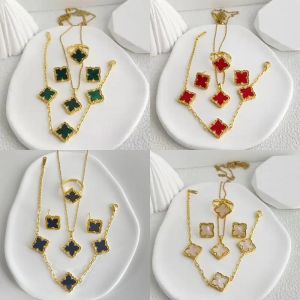 4 Leaf Clover Necklace Designer Jewelry Set Four-piece Sets Pendant Bracelet Stud Earrings Rings Gold Plated Stainless Steel Link