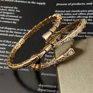 designer bracelet titanium steel bracelet luxury mens and womens 18k rose gold fashion popular do not fade color bracelet trend stainless steel accessories 8574898