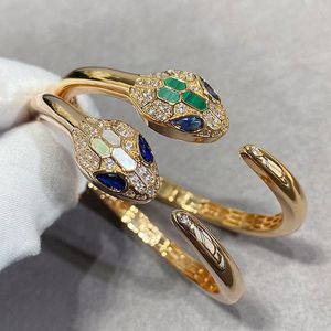 Bangle High Frequency Rose Gold Inlaid Natural Stone Snake Gold Inlaid Peacock Diamond Bracelet for Women's High end Fashion Brand European Party Jewelry 231201