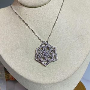 Rose Series Necklace Piage Pendants Inlaid Crystal Extremt 18K Gold Plated Sterling Silver Luxury Jewelry High Quality 5A Märke 221A