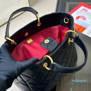 Tasarımcı Fransız Marka Lüks Kadınlar Crossbody Bag Highquality Ladies Gerçek deri kova omuz çanta ünlü Paris çift mektup bayan