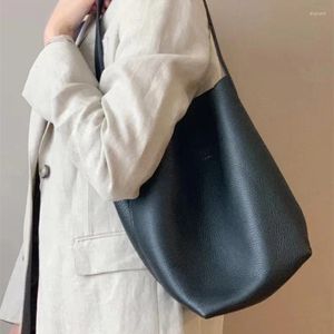 Evening Bags A Bucket Bag Slanted Over One Shoulder Is Minority Design Commuter For Women. Crossbody Women