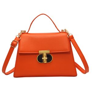 Neueste inspirierte Taschen billige Designerhandtaschen berühmte Markenhandtasche für Frauen Großhandel hohe Qualität 2023 FMT-4022