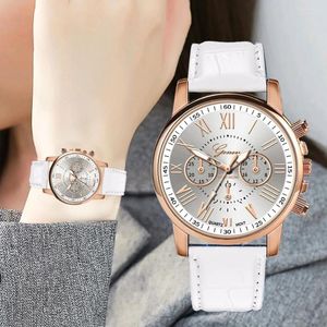 Bilek saatleri No.2 Moda İzleme Kadınlar Deri Band Relogio Feminino Yuvarlak Bilek Swatch Quartz Analog Zegarek Damski Saatler