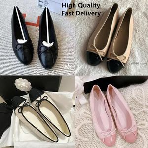 Designer di lusso di Parigi Ballerine nere Scarpe da donna Marche di scarpe trapuntate in vera pelle Slip on Ballerina Punta rotonda Abito da donna Chanel Canale di scarpe Zapatos De Mujer