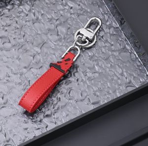 Zinklegering läder bilnyckelring Vachette CLASP Creative Simple Keychain Pendant Cars Ornament i lager
