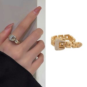Anel Solitário Aensoa Design Cor Dourada Anéis de Metal Ajustáveis para Mulheres Homens Charme Caixa Corrente Cinto de Cristal Luxo Jóias Incomuns 231201