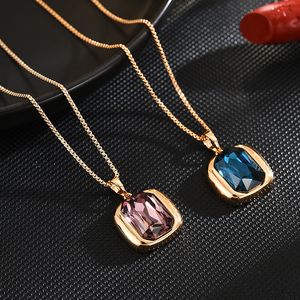 Light Luxury and High end Designer Necklace for Women with Cold and Individualized Retro Versatile Necklace