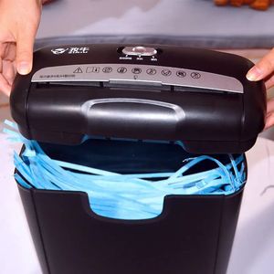 Shredders Mały rozmiar szkielet A4 do biurowy papierowy papierowy kadzi Mini Gear Electric Automatyczna elektronika Y231130