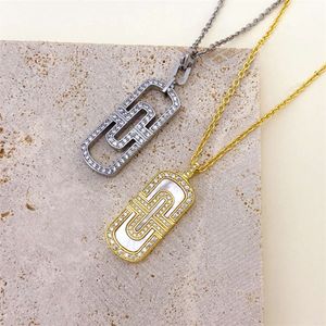 2024 Designer Bulgarien Baojia Women's Paper Clip Necklace Fashionable and Personalized Full Diamond Collar CHAR CHEAL VERSATILE PENDANT FÖR Män och kvinnor