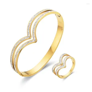 Fedi nuziali Braccialetti romantici con doppio cuore Braccialetti trendy in acciaio inossidabile con zirconi brillanti per le donne Set di gioielli con anello placcato oro