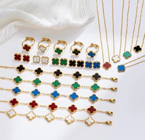 Set di gioielli di design con collana di quadrifogli di lusso alla moda, collane con ciondolo da donna, bracciale, orecchini a bottone, collana di fiori in madreperla