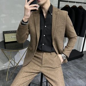 Herrdräkter 2023 blazer (blazer byxor) mode gentleman affärs italiensk stil fast färg ull tjock tweed förtjockad smal 2 bit