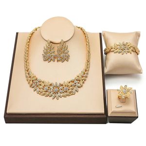 Conjuntos de jóias de casamento italiano 18k banhado a ouro conjunto para mulheres elegante borboleta pingente colar brincos pulseira jóias 231201