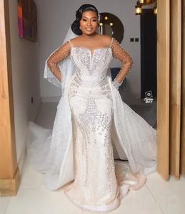 2024 Luxury Mermaid Wedding Dress Löstagbar tåg Illusion Halspärrad kristaller Brud Bridal klänningar arabiska aso ebi vestidos de novia