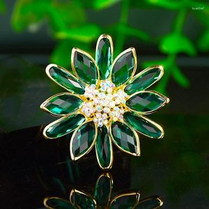 Brooches High-end Crystal Sunflower Brooch Luxury Fashion Flower Pin Clothing Corsage Female Manufacturers Wholesale Broche Femme Bijoux
