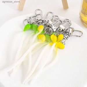 Keychains Lanyards Lifelike Bean Sprouts Keychain Unique Food Model Couple Wallet Pendant Key Ring Fun Ornaments Jewelry Gifts R231201