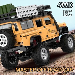 Carro elétrico / RC Rc Car Simulation Alloy 4WD 1 28 2.4Ghz Controle Remoto Escalada SUV Motor de Redução Escovado Mini Veículo Off-Road Modelo Presentes 231130