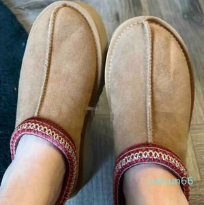 Suede Upper Sheepskin Slip-On Shoes Winter Shearling Short Boots Plush Ankel Half Snow Boot Chestnut Classic