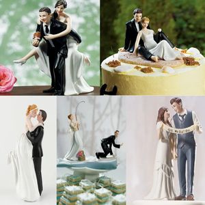 Strumenti per torte Topper per torta Bambole Figurine della sposa e dello sposo Divertenti Topper per torta nuziale Stand Topper Decorazione Forniture Marry Figurine 231130