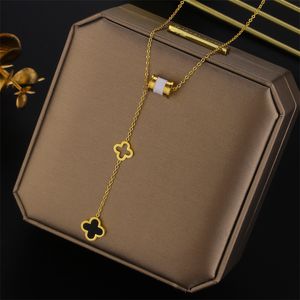 Fashion Designer Sweater Pendant Necklaces for Two-sided 4/four Leaf Clover winter Pendant Necklace Jewelry Wedding Chirstmas Accessories Gift