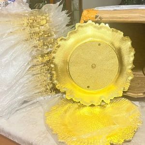 Decorazione per festa di nozze Sottopiatti in oro brillante per piatti piani Piatti decorativi in plastica per apparecchiare la tavola 016