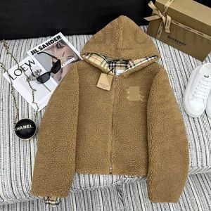 Women's Jackets designer brand New Lamb Hair Cardigan Coat Hooded Autumn/Winter Leather and Fur Integrated Casual Warmth Loose Thickened Z618