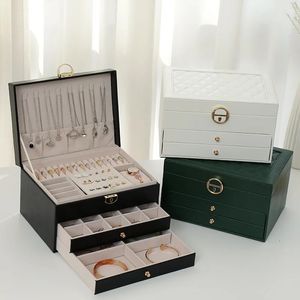 Smyckeslådor Stora tre-skikts låsbara lädersmycken Organiserbox med flera fack smycken visar smycken lådor och förpackning 231201