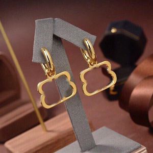 Altın saplama Küpe Erkekler Tasarımcı Kadınlar İçin Küpe Lüks Lüks Gümüş Küpe B Saplamalar Diamonds Hoops Bouclees Bijoux de Luxe256c
