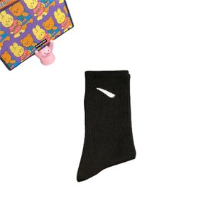 2023 Спортивные носки Носки для пар Дизайнерские носки Мужские носки Персонализированный женский дизайн Академия учителей Стиль Носки смешанного цвета Мужские и женские d4