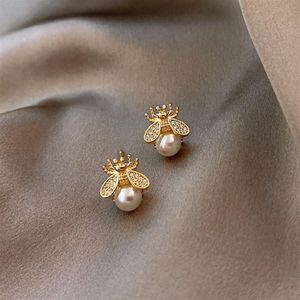 Stud Trendy Simple and Luxurious Pearl Earring Charm Lady Design Sense Bee Insect Earrings Jewelry for Women Girls Party Wedding G324h