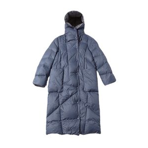 Piumino da donna di media lunghezza 2023 nuova giacca blu bozzolo allentata alla moda con cappuccio autunno / inverno
