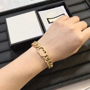 Designerarmband för kvinnor Vikt Kuba Armband Fashion Chain Gift Armband smyckesdesigner för kvinnor