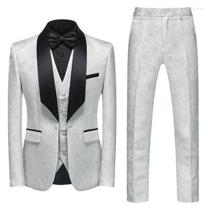 Męskie garnitury moda dla mężczyzn Kwiatowy wzór Slim Fit Poliester White Wedding Party Blazer Autumn Winter Plus Size Tuxedo