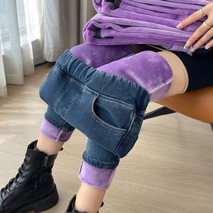 Jeans da donna Velluto caldo per le donne con pantaloni a matita invernali attillati a vita alta jeans attillati da donna che allungano gli abiti femminili 231201