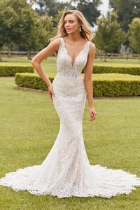 New Graceful Mermaid Sleeveless V Neck Lace Wedding Dresses A Line Formal Occasions Bridal Gowns A22
