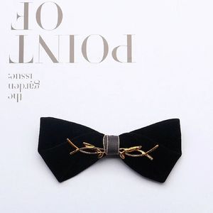 Bow Ties High End Men's Bow Tie Bow Tie Man's Wedding Groom Man Suit Skjorta Brother Group Black British PO Taking 231202