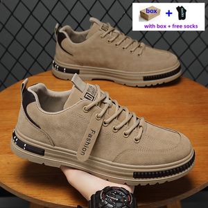 Topp män Hot Seller Leather Designer Supply Fashion Platform Overdimensionerade herrar Sneakers Black For Mens Casual vandringsskor utomhus Sport Man Shoe Factory W32 638 'S S S s