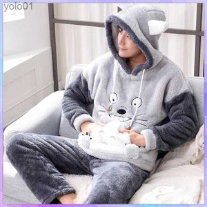 Indumenti da notte da uomo Pigiama carino per uomo Pigiama in pile di peluche spesso Set Inverno Coral Velluto Caldo Flanella Abbigliamento Home Suit Sleepwear L231202