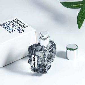 Nieustraszone pięści dla mężczyzn perfumy świeże i trwałe lekkie zapach dżentelmen Kolonia 30ml Q231202