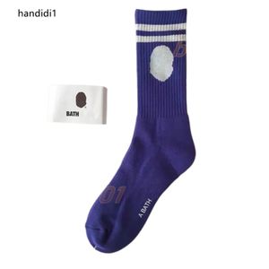 Same style socks for men and women, skateboard, fashionable letter printed socks, ape head pattern, hip-hop sports socks, all size 21 colors, j7