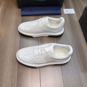 2024s modelo de luxo homens sapatos casuais prax bezerro couro distrito couro low-top sneaker branco preto corredor esportivo ao ar livre andando flats treinadores com caixa 38-45eu