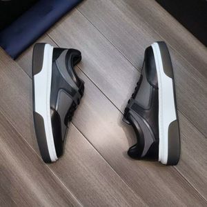 2024S Nya män Casual Shoes Prax Calf Leathers District Leather Low-Top Sneaker White Black Sports Runner Outdoor Walking Flats Trainers With Box 38-45EU